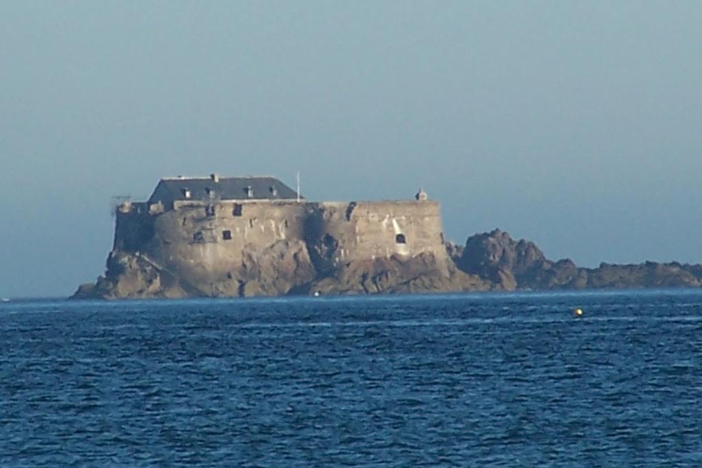 Hotel De La Mer Saint-Malo Bagian luar foto